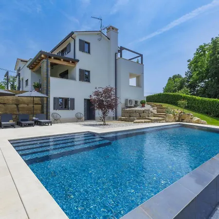 Holiday home Rokvilla By Interhome