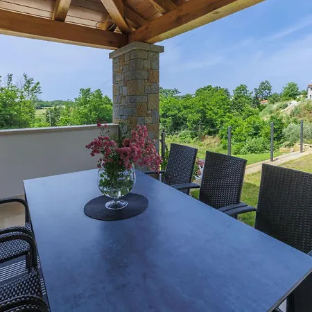 Rokvilla By Interhome * Motovun