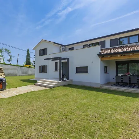 Rokvilla By Interhome Holiday home Motovun
