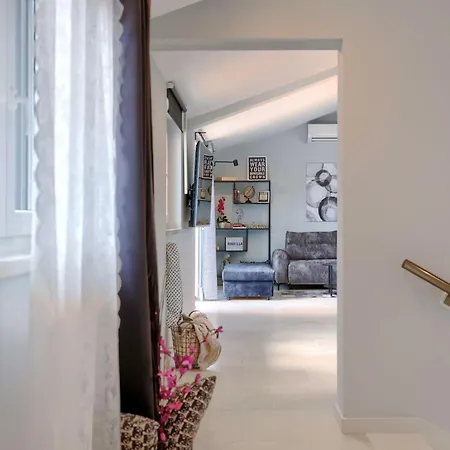 Holiday home Rokvilla By Interhome