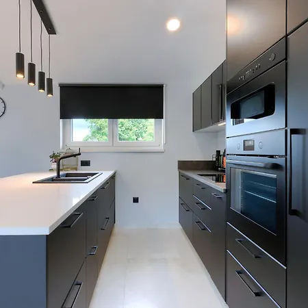 度假居 Rokvilla By Interhome