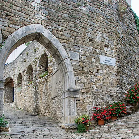 Rokvilla By Interhome Holiday home Motovun