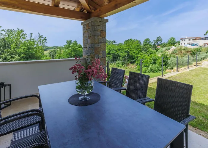 Rokvilla By Interhome * Motovun