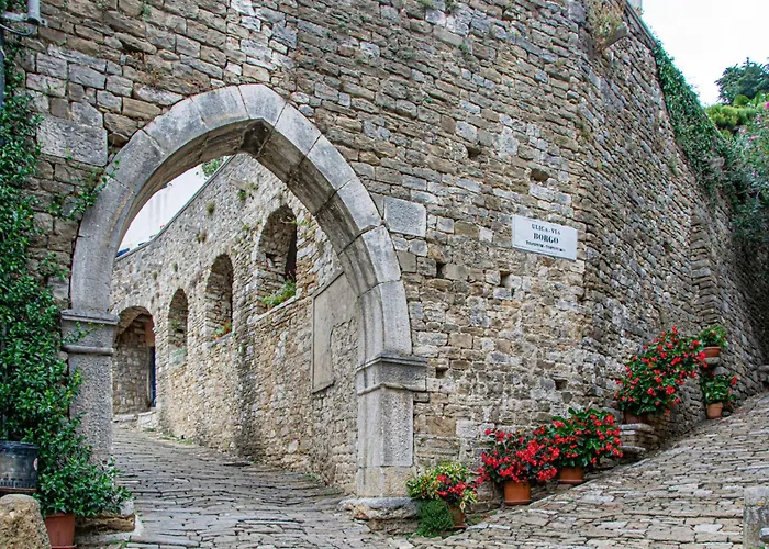 Rokvilla By Interhome Holiday home Motovun